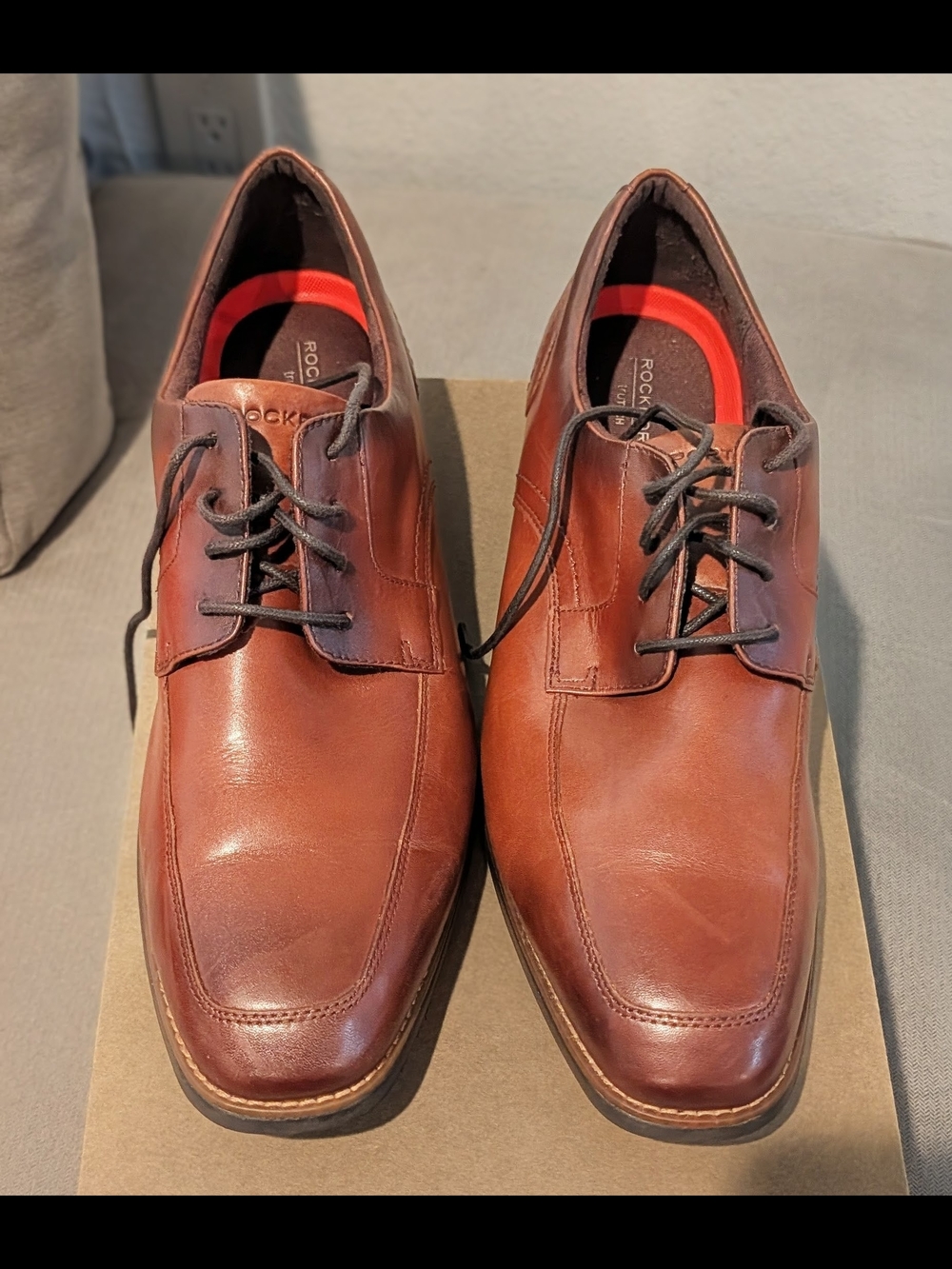 Rockport Men’s Tan/Brown Leather Lace-Up Oxfords